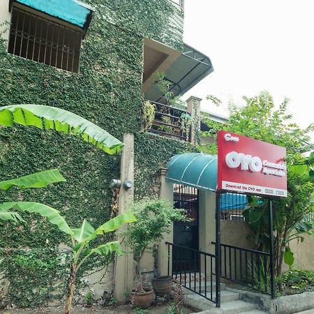 Conrado'S Apartelle Paranaque City Eksteriør bilde